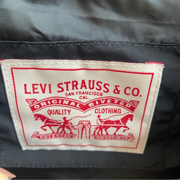 Levi’s | Black Women’s Bomber Jacket - Picture 6 of 6